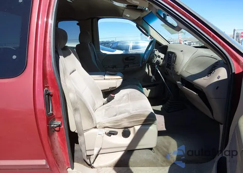 2002 Ford F-150 Xl/Xlt z USA, uszkodzony, nr VIN 1FTRX172X2NB03075